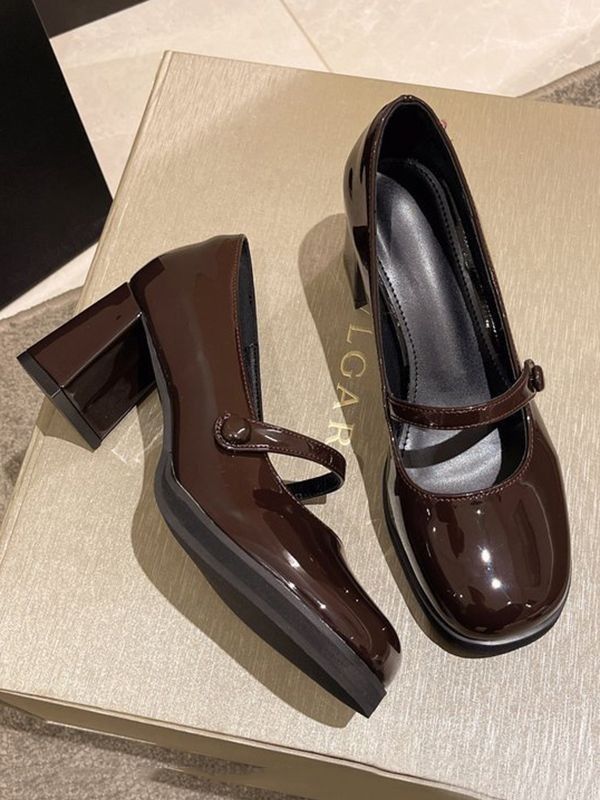 Sapatos Mary Jane Vinho